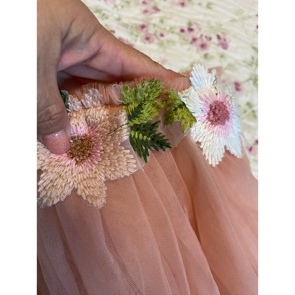 Doe a Dear Floral Waist Tutu Size 4T - Picture 4 of 7